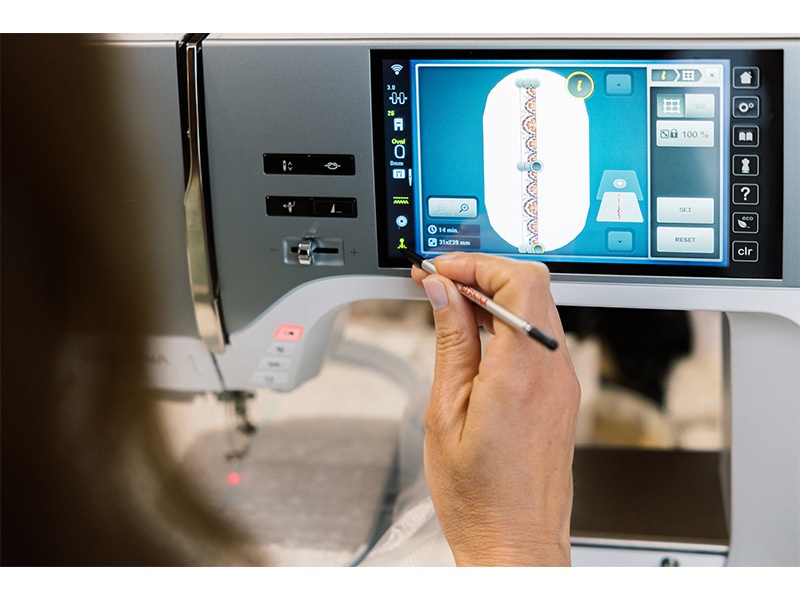 Maszyna do szycia Bernina B770QE PRO Precyzyjny Laser + w opcji moduł do haftu | Wiking Polska | Maszyny do szycia BERNINA