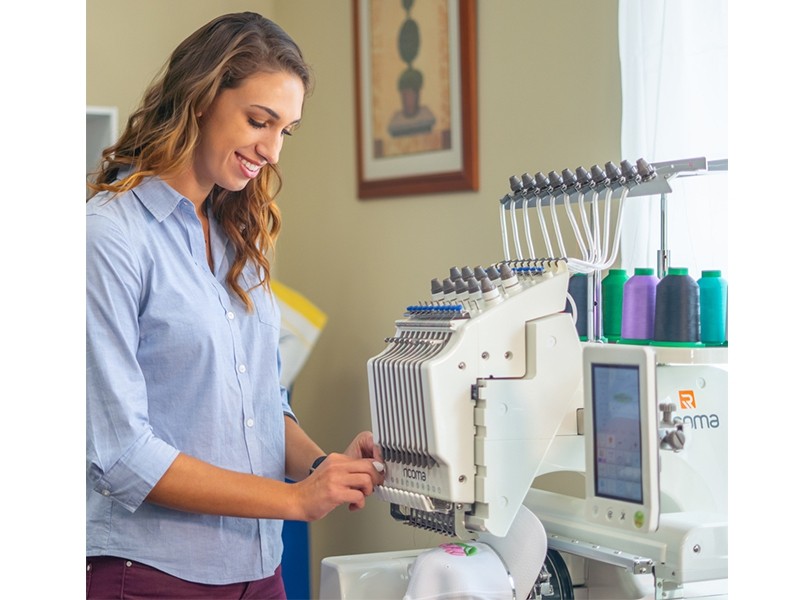 Hafciarka Ricoma EM1010 - jednogłowicowa -10 igłowa RICOMA Hafciarki do przemysłu Wiking Polska - 18
