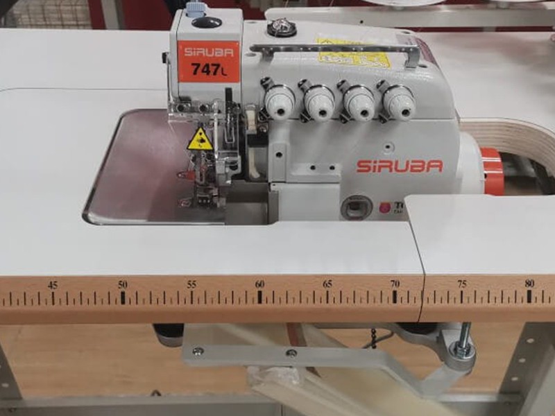 4-thread overlock machine SIRUBA 747L-514M324-DKLU SIRUBA 5-thread Viking Poland - 2 4-thread overlock machine SIRUBA 747L-514M324-DKLU SIRUBA 5-thread Viking Poland - 2
