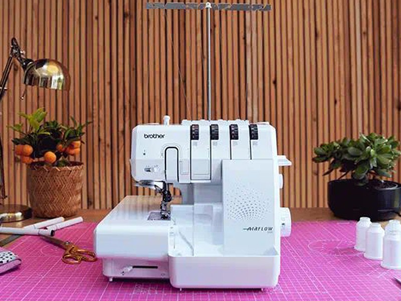 Оверлок Brother Airflow 3000 Оверлок Brother 3,4 нитки Wiking Polska - 4 Оверлок Brother Airflow 3000 Оверлок Brother 3,4 нитки Wiking Polska - 4