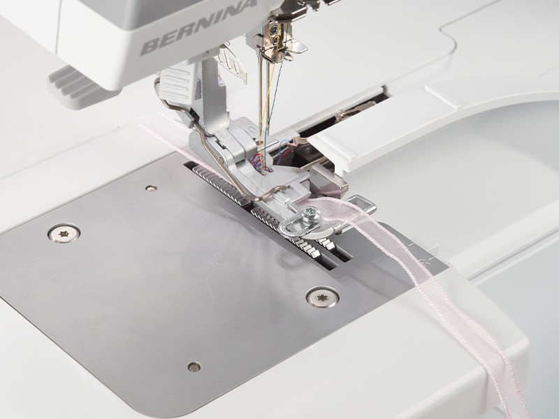 Оверлочна машина Bernina L850 Оверлоки Bernina Wiking Польща - 13