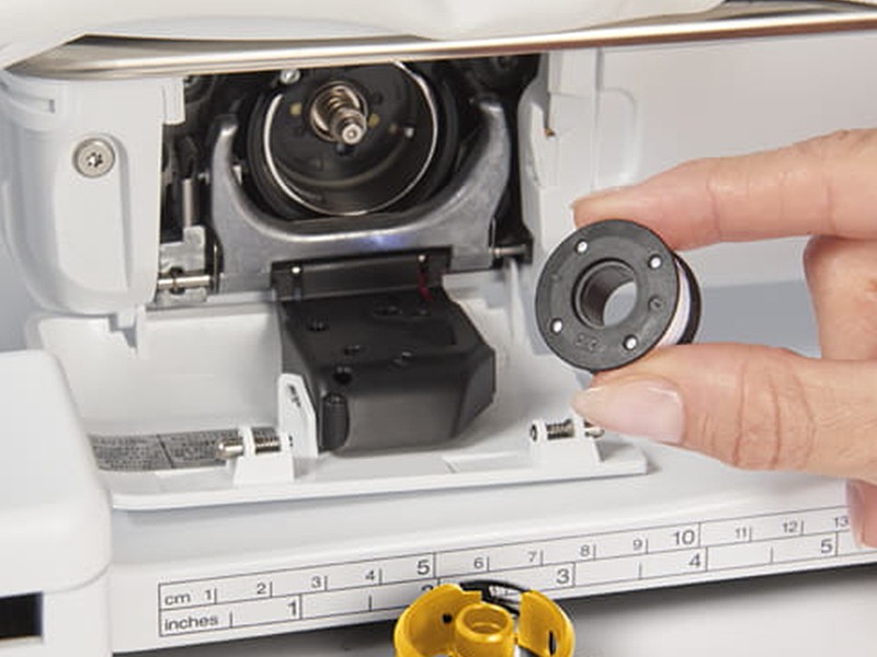 Bernina B500 embroidery machine. | BERNINA embroidery machines - 7 Bernina B500 embroidery machine. | BERNINA embroidery machines - 7