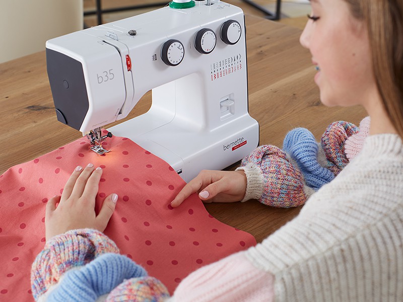 Bernette B35 sewing machine | Bernette Mechanical Machines - 3