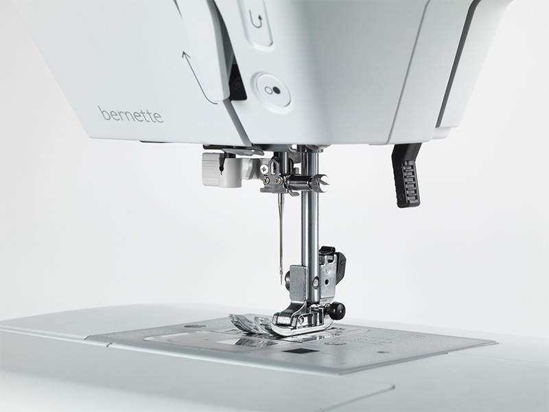 Maszyna do szycia Bernette B37 | Maszyny elektroniczne Bernette - 12