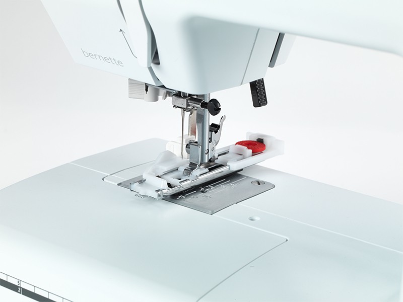 Bernette B38 sewing machine | Bernette sewing machines - 5 Bernette B38 sewing machine | Bernette sewing machines - 5