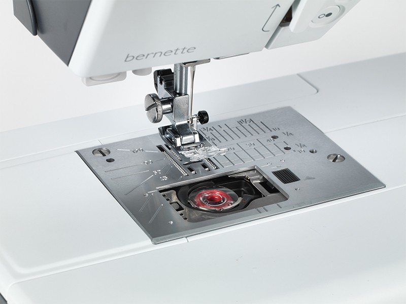 Bernette B38 sewing machine | Bernette sewing machines - 11 Bernette B38 sewing machine | Bernette sewing machines - 11