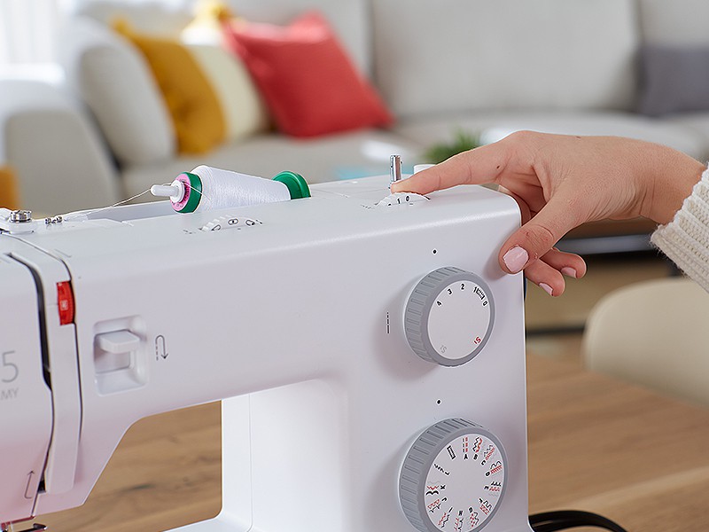 Bernette 05 Crafter Sewing Machine - More Than Vacuums