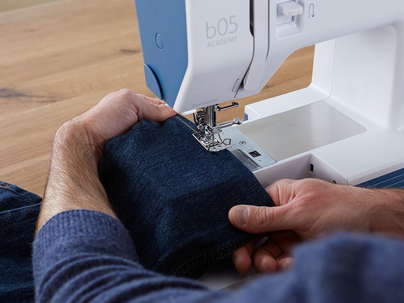 Bernette 05 ACADEMY Heavy Duty Sewing Machine | Bernette Mechanical Sewing Machines - 15 Bernette 05 ACADEMY Heavy Duty Sewing Machine | Bernette Mechanical Sewing Machines - 15