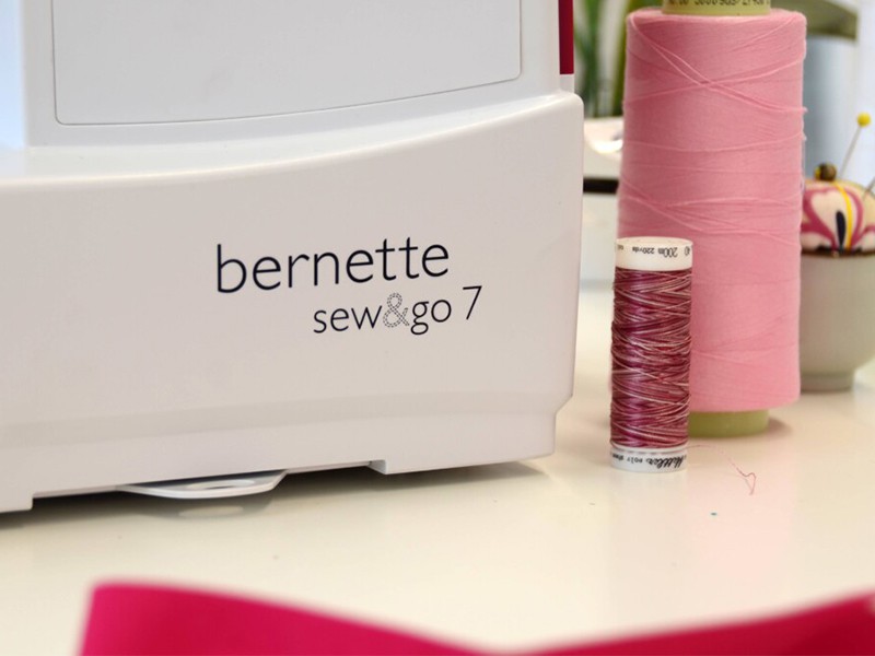 Швейна машинка Bernette Sew&Go 7 | Швейні машини Bernette - 5 Швейна машинка Bernette Sew&Go 7 | Швейні машини Bernette - 5