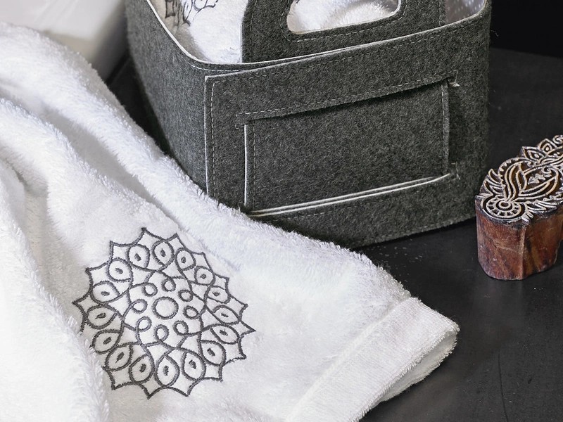 Wzmocniona hydrofolia do haftu komputerowego Wzmocniona hydrofolia do haftu komputerowego