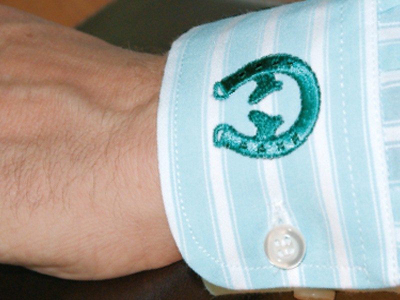 Non-woven fabric with FILMOPLAST H 140 glue (25 cm) | Wiking Polska | Non-woven fabrics Non-woven fabric with FILMOPLAST H 140 glue (25 cm) | Wiking Polska | Non-woven fabrics