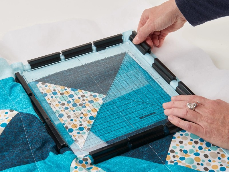 Tamborek Bernina z klamrami  - Medium 21,5 x 21,5cm - 3