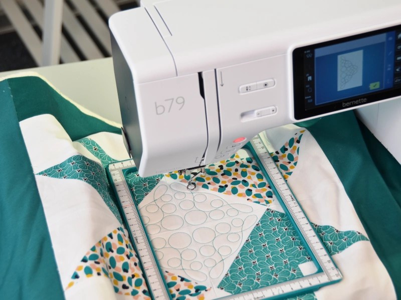 Bernette magnetic embroidery frame size "L" - 140x260mm - Bernette Accessories Bernette magnetic embroidery frame size "L" - 140x260mm - Bernette Accessories