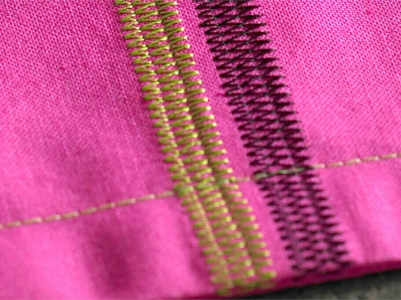 Zigzag foot with guide for Bernette sewing machines