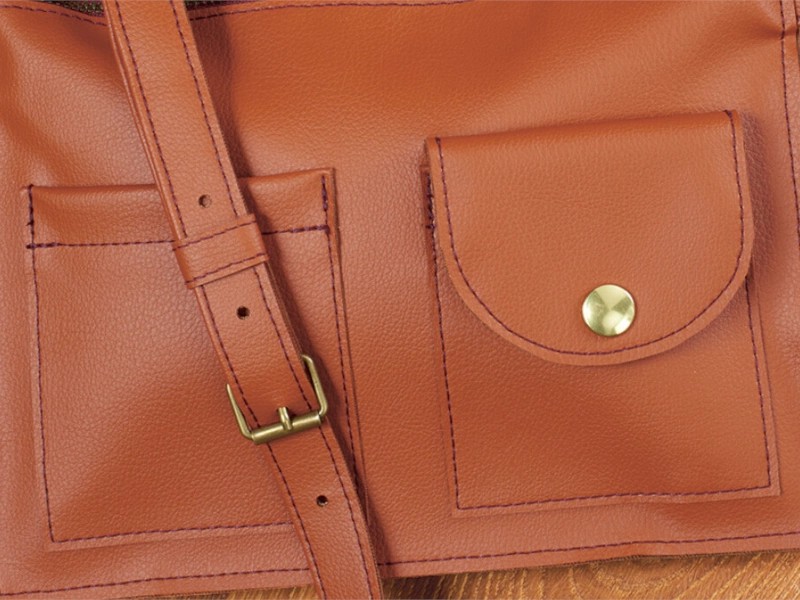 Foot with a roller for leather and artificial leather | Wiking Polska | Bernette Accessories Foot with a roller for leather and artificial leather | Wiking Polska | Bernette Accessories