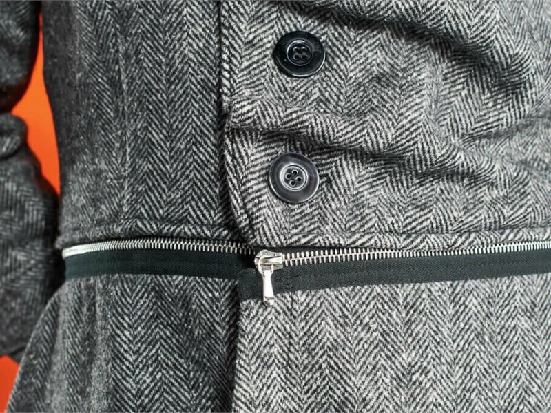 Лапка для пришивання ґудзиків для машин Bernette Лапка для пришивання ґудзиків для машин Bernette