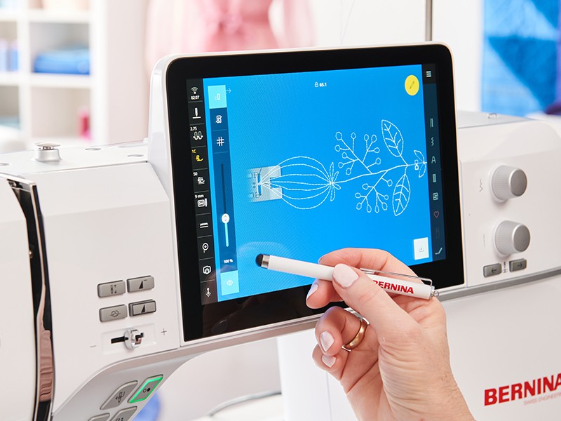 Вишивальна машина Bernina B990 - Скоро! | Wiking Polska | Вишивальні машини BERNINA Вишивальна машина Bernina B990 - Скоро! | Wiking Polska | Вишивальні машини BERNINA