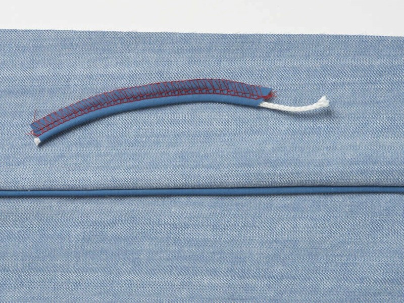 Foot for piping and piping for Bernette overlocks and coverlocks Foot for piping and piping for Bernette overlocks and coverlocks