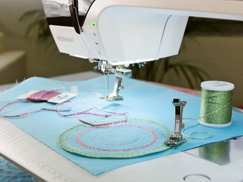Bernina circular sewing attachment - 83 | Wiking Polska | BERNINA accessories Bernina circular sewing attachment - 83 | Wiking Polska | BERNINA accessories