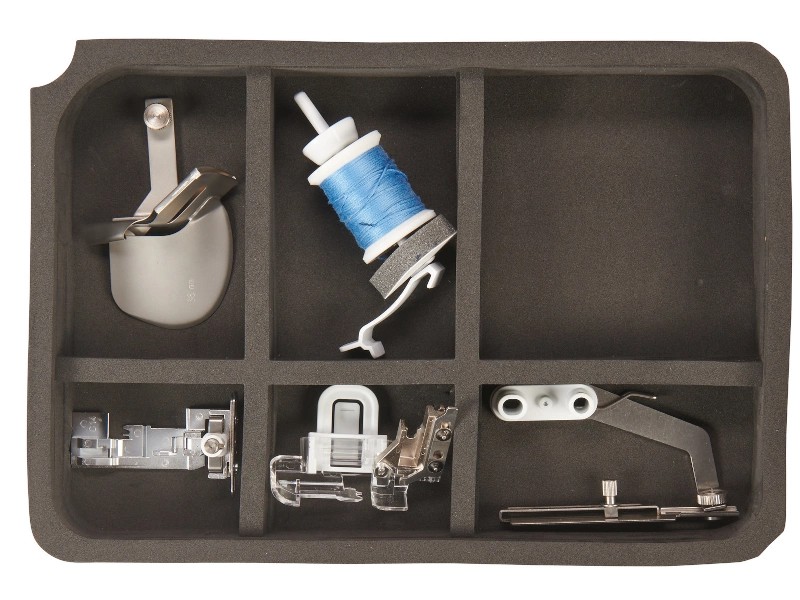 Case for accessories for Bernina overlocker