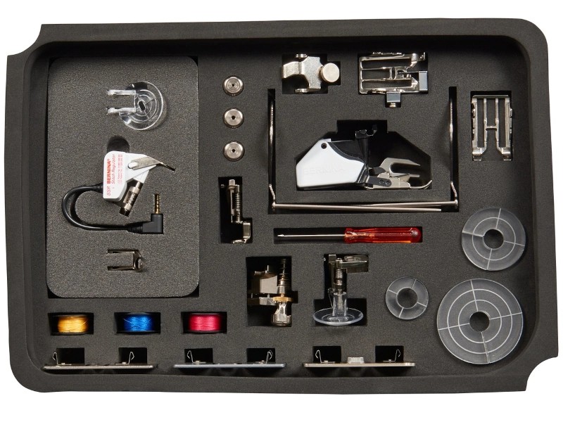 Original case for storing accessories for BERNINA sewing machines and more Original case for storing accessories for BERNINA sewing machines and more