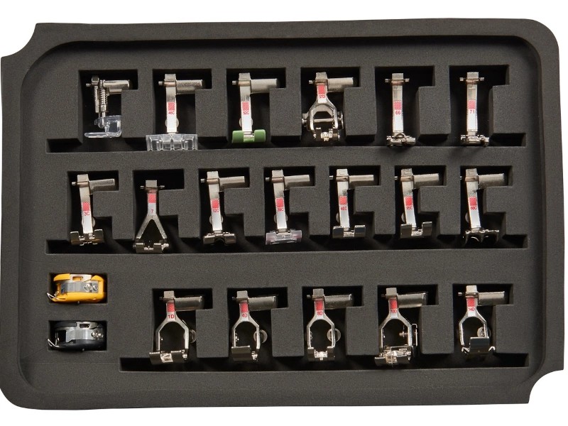 Oryginalne etui do przechowywania akcesoriów do maszyn do szycia BERNINA i nie tylko Oryginalne etui do przechowywania akcesoriów do maszyn do szycia BERNINA i nie tylko