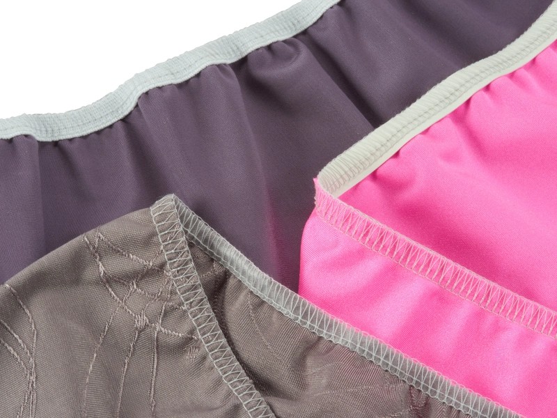 Edge guide for Bernina overlock machine