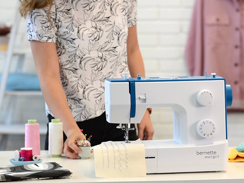Maszyna do szycia Bernette Sew&Go 5 | Wiking Polska | Maszyny mechaniczne Bernette