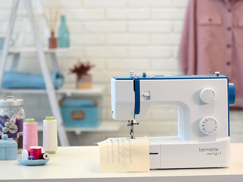 Maszyna do szycia Bernette Sew&Go 3 | Wiking Polska | Maszyny mechaniczne Bernette Maszyna do szycia Bernette Sew&Go 3 | Wiking Polska | Maszyny mechaniczne Bernette