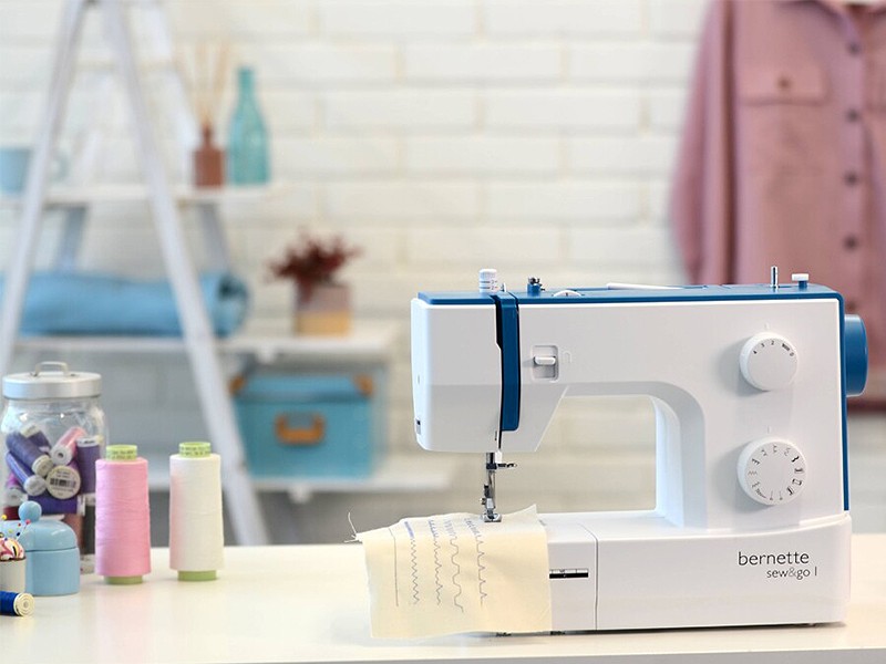 Швейна машинка Bernette Sew&Go 1 | Wiking Polska | Механічні машини Bernette