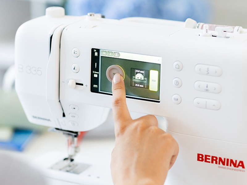 Maszyna do szycia Bernina B335 nowa generacja | Wiking Polska | Maszyny do szycia BERNINA Maszyna do szycia Bernina B335 nowa generacja | Wiking Polska | Maszyny do szycia BERNINA