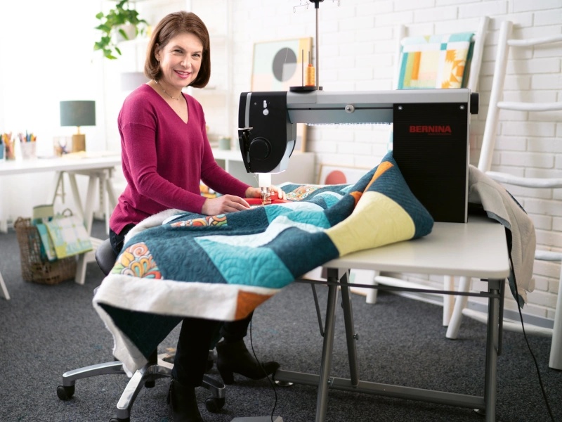 Настільний стіл Bernina Q для верстатів з довгим важелем | Wiking Polska | Длиннорукі верстати BERNINA