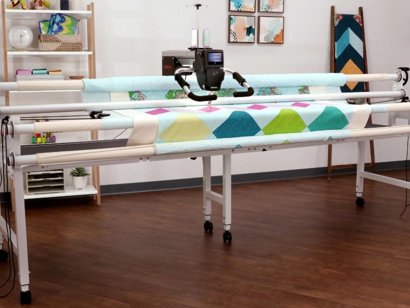 Bernina Studio 10' Quilting Frame - 3.3m | Wiking Polska | BERNINA longarm machines