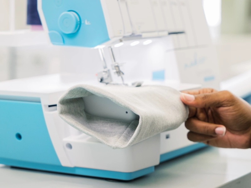 copy of Каверлок 5-нитковий Bernette b68 AIRLOCK | Wiking Polska | Оверлоки Бернет