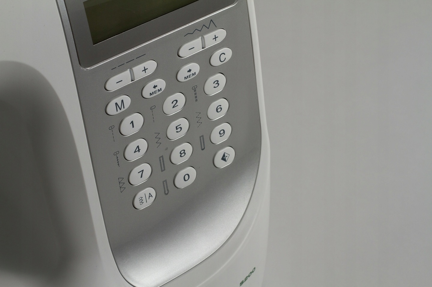 Maszyna do szycia Redstar S200