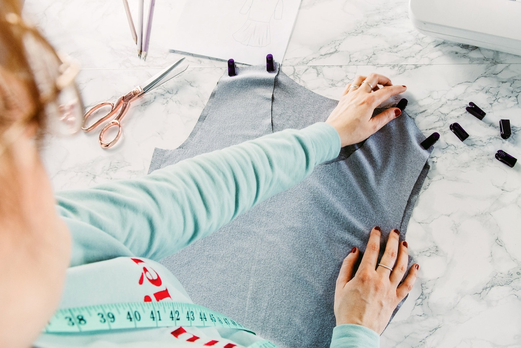 Maszyna do szycia i hafciarka Redstar H400